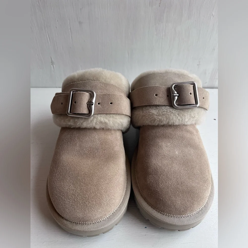 BURBERRY Snug Genuine Shearling Clog- Hunter Size 38 - Picture 7 of 13